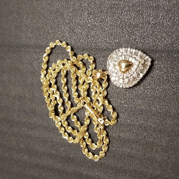Jewelry - 14k gold Diamond Necklace